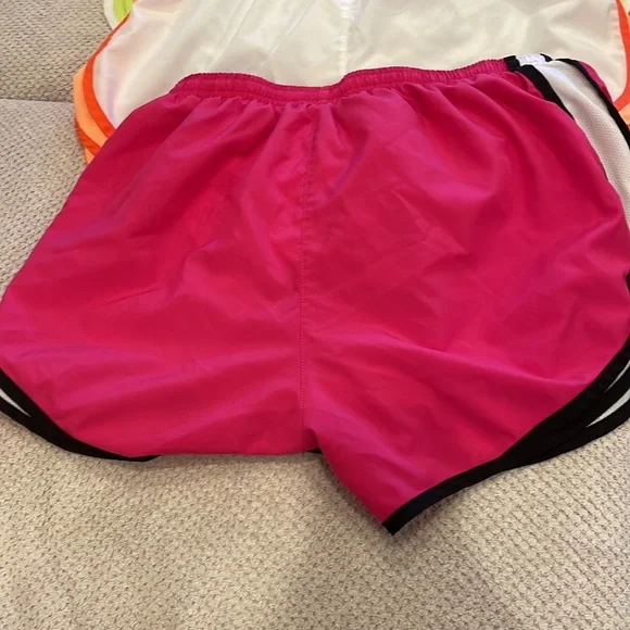 Nike short - Picture 3 of 7